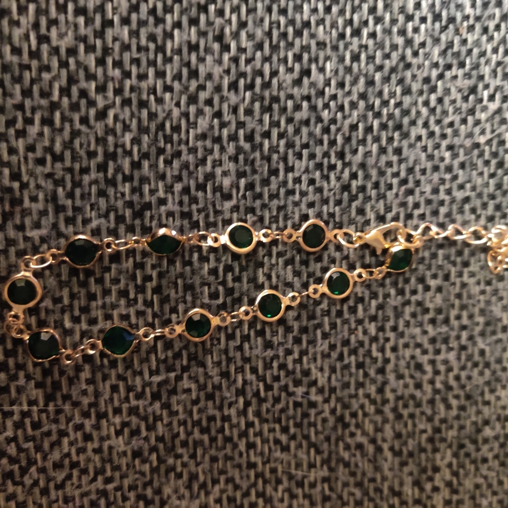 Elegant Gold and Green Bracelet